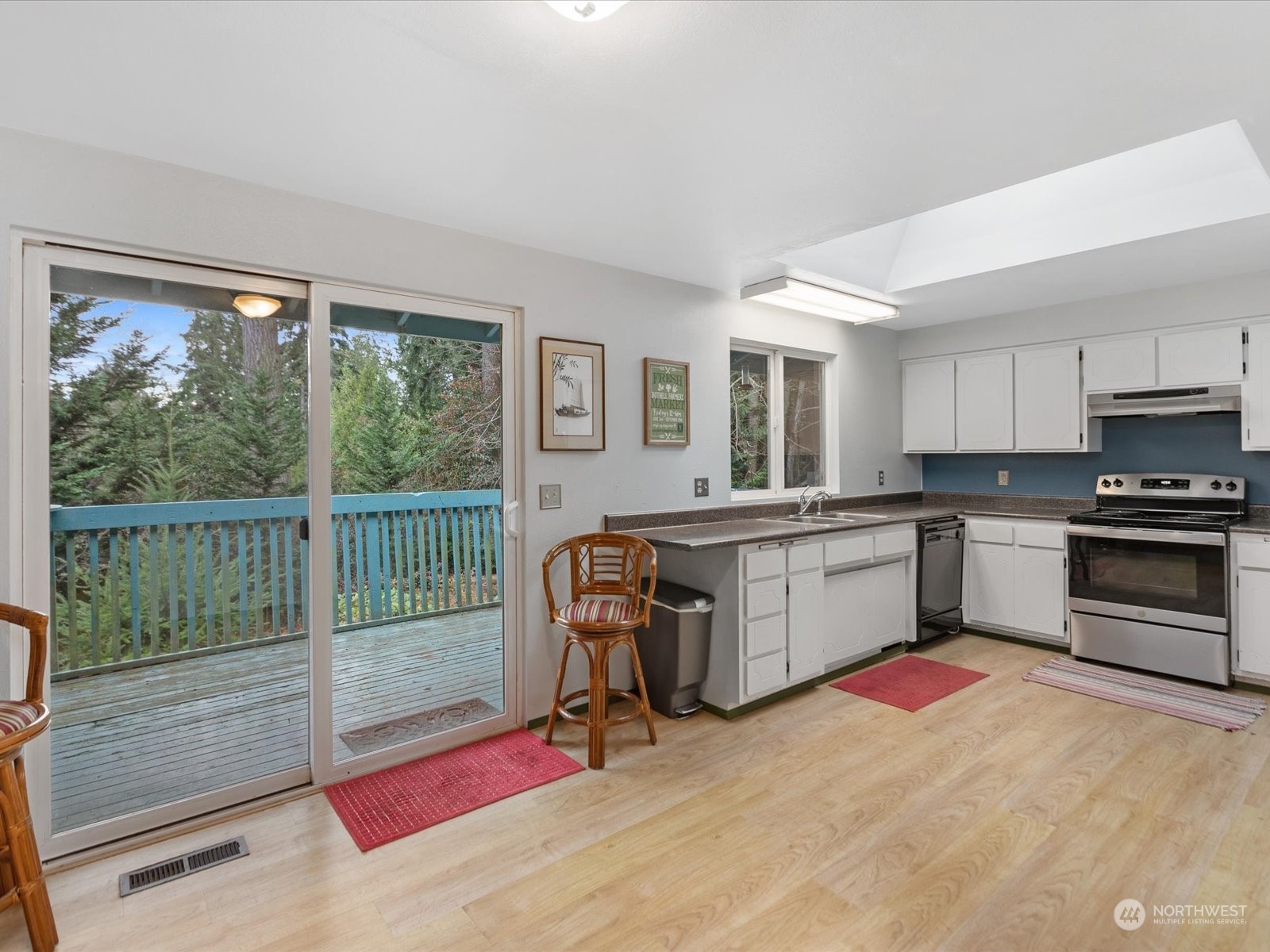 124 234th Place Southeast Bothell, WA 98021 - Photo 6 of 38