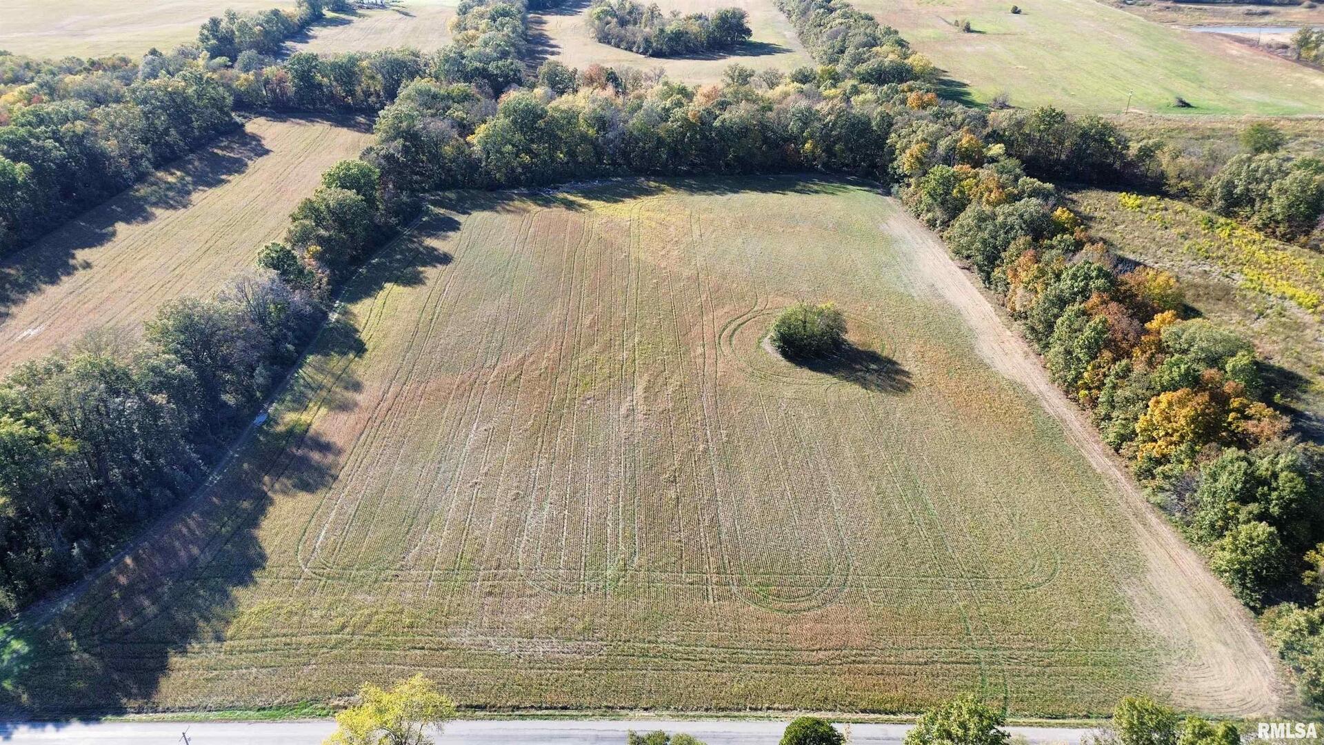 6375 South Forest Church Road Benton, IL 62812 - Photo 2 of 10 a view of swimming pool