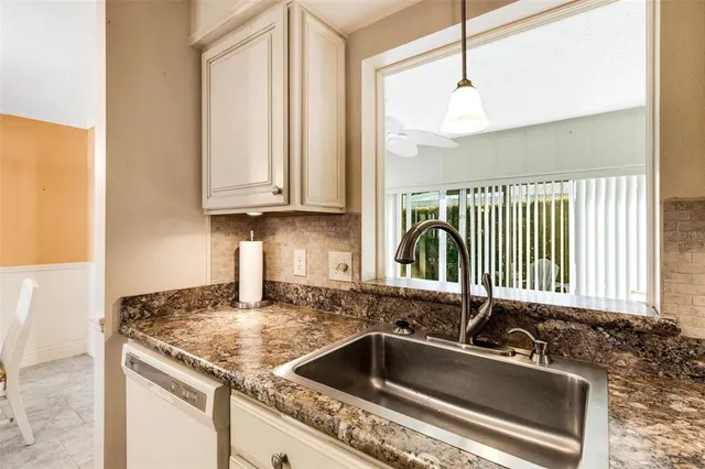 $235,000 | 72 Circlewood Drive, Unit A27, Venice, FL 34293