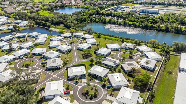 $235,000 | 72 Circlewood Drive, Unit A27, Venice, FL 34293
