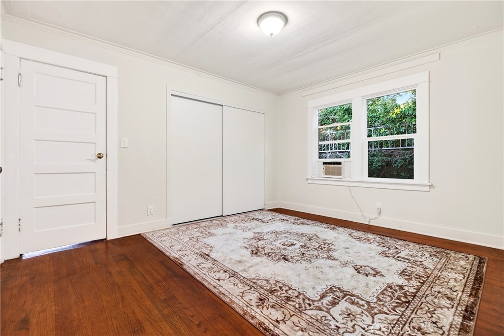 316 West Kenneth Road Glendale, CA 91202 - Photo 20 of 33