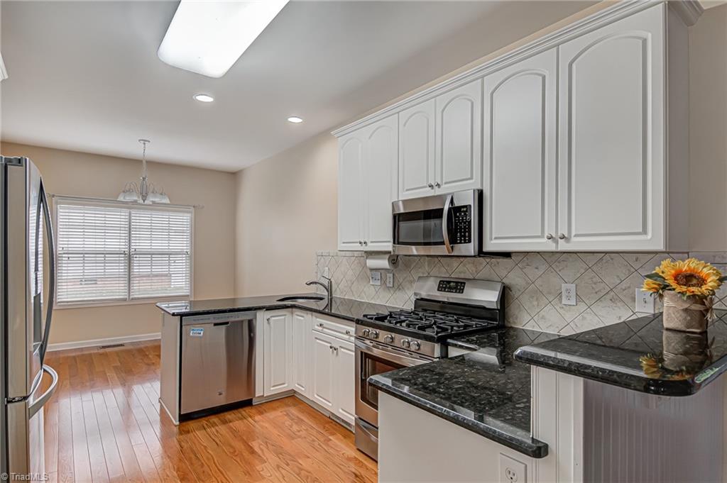 3959 Navy Place High Point, NC 27265 - Photo 12 of 35 Gallery Image 12