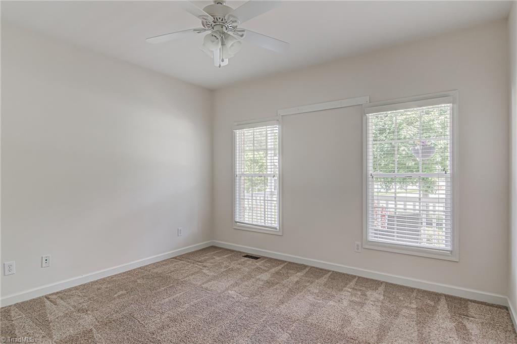 3959 Navy Place High Point, NC 27265 - Photo 28 of 35 Gallery Image 28
