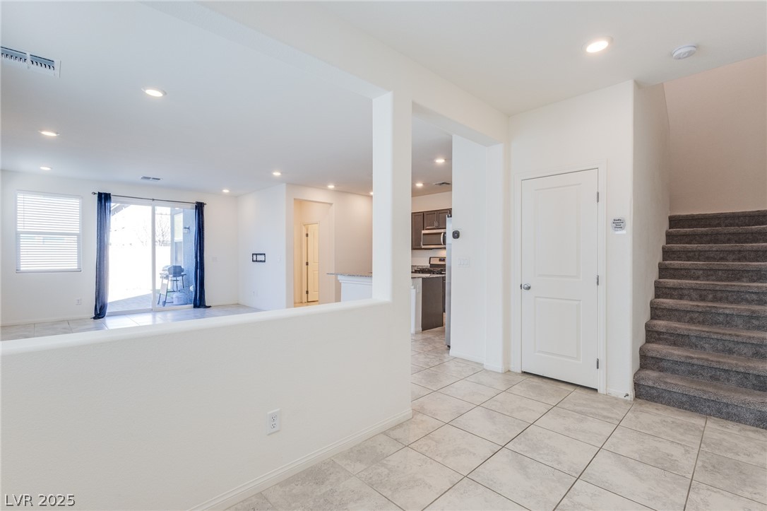 9858 West Meranto Avenue Las Vegas, NV 89178 - Photo 6 of 36