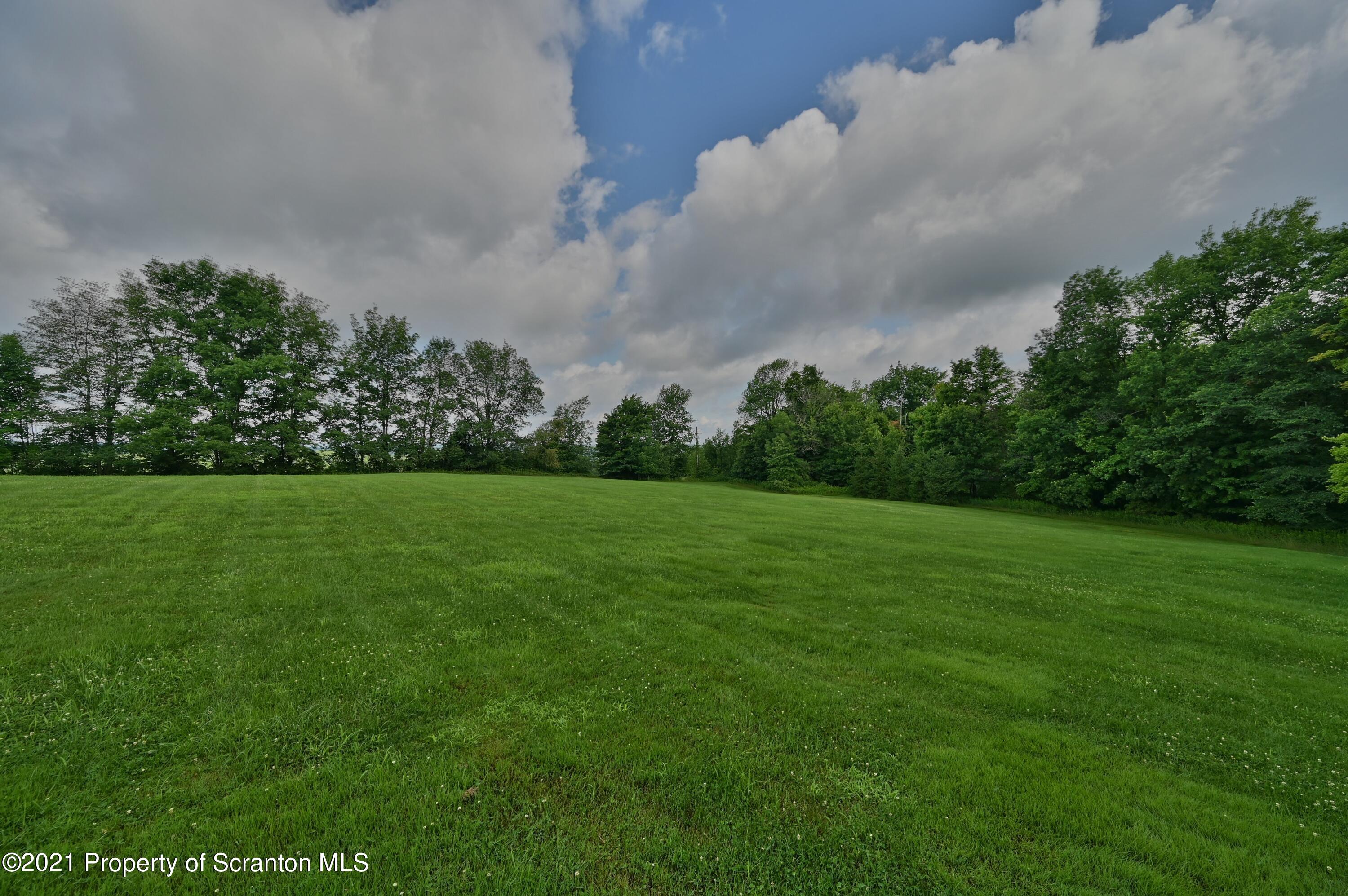 454 Twin Rocks Road Sterling, PA 18463 - Photo 3 of 102