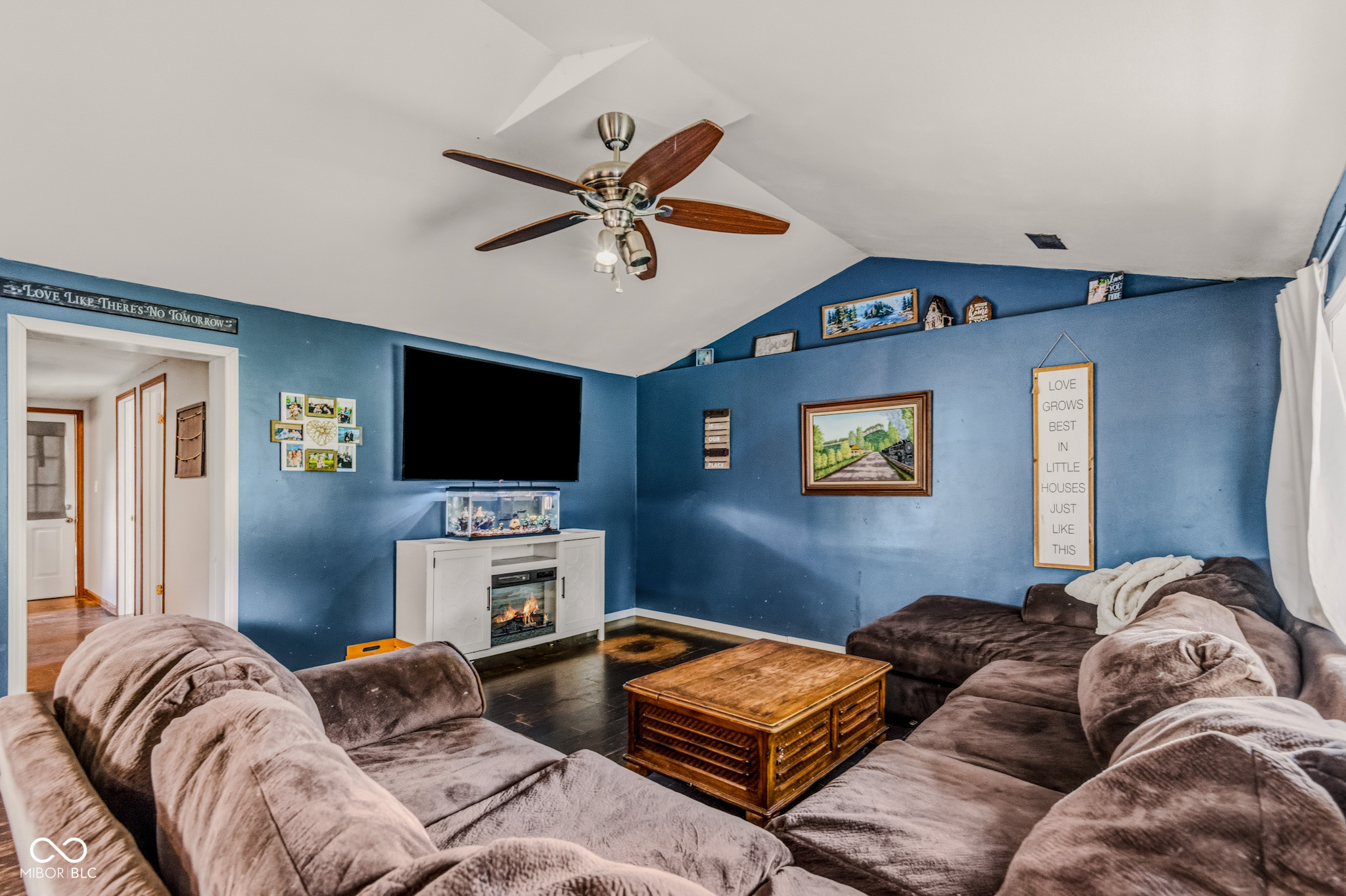 5653 South Jonesville Road Columbus, IN 47201 - Photo 13 of 32