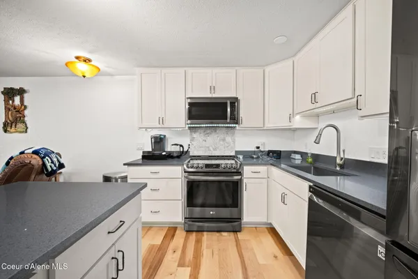 $349,999 | 5421 West Fairway Lane, Unit 23, Rathdrum, ID 83858