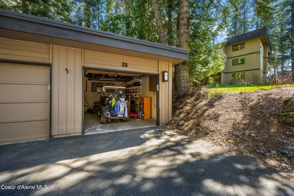 $349,999 | 5421 West Fairway Lane, Unit 23, Rathdrum, ID 83858