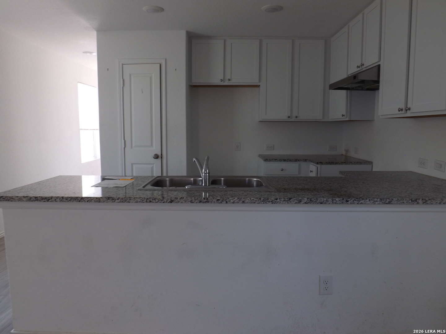 11062 Tree Line San Antonio, TX 78223 - Photo 3 of 22