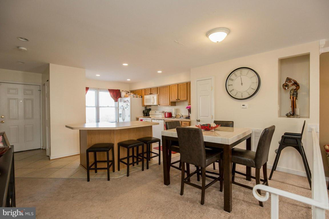 3041 Seminole Road Woodbridge, VA 22192 - Photo 8 of 29 Dining Room