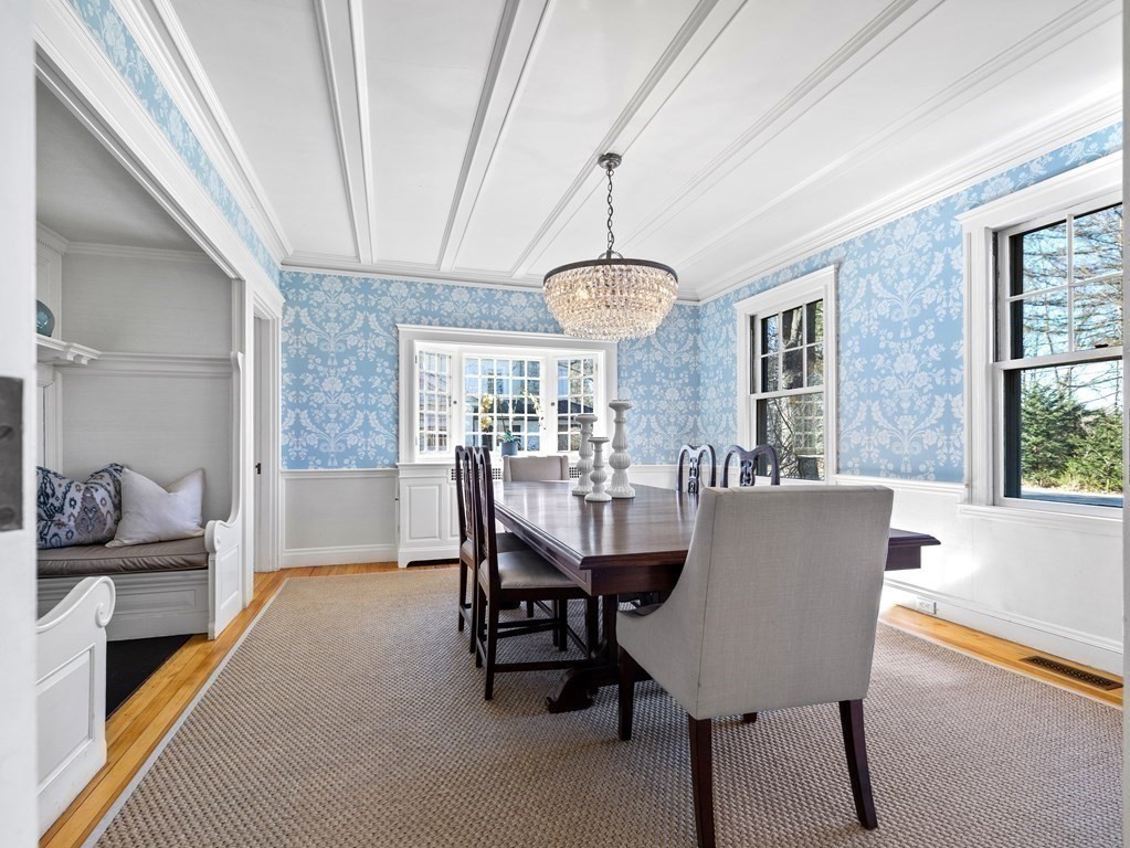 20 Dover Road Wellesley, MA 02482 - Photo 8 of 25