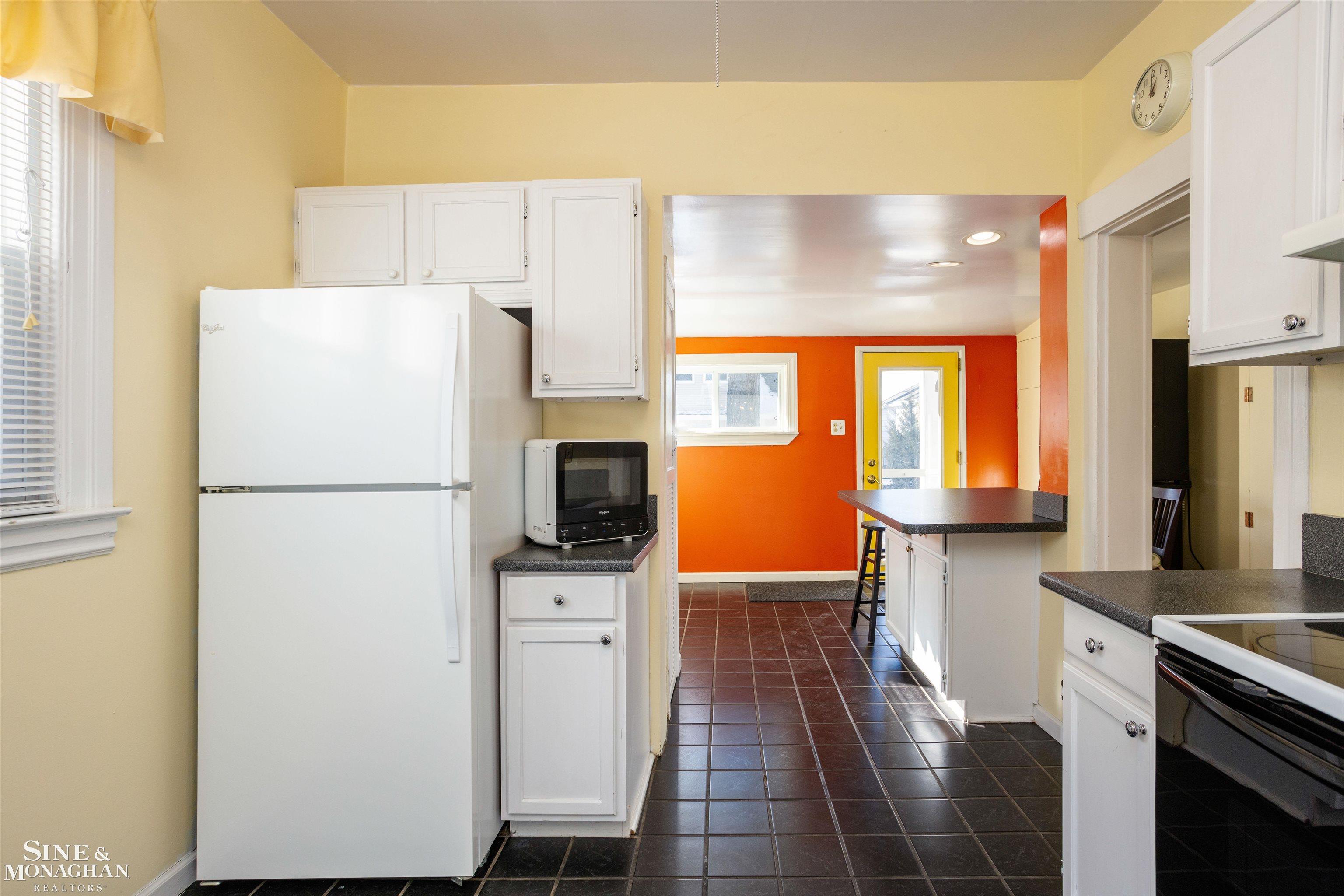 589 Neff Road Grosse Pointe, MI 48230 - Photo 11 of 34