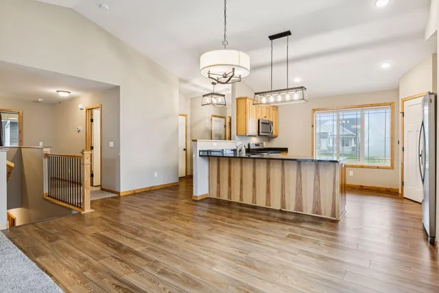 $450,000 | 2113 21st Avenue South, Lino Lakes, MN 55038