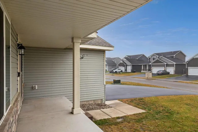 $450,000 | 2113 21st Avenue South, Lino Lakes, MN 55038