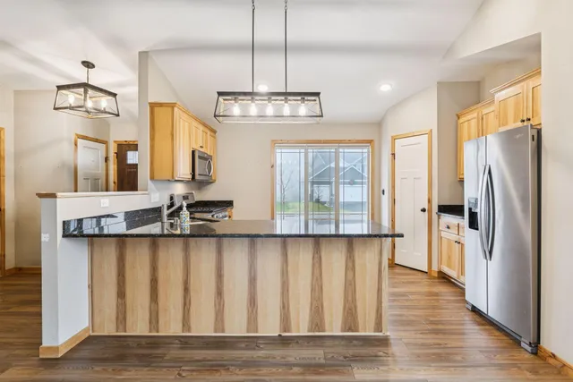 $450,000 | 2113 21st Avenue South, Lino Lakes, MN 55038