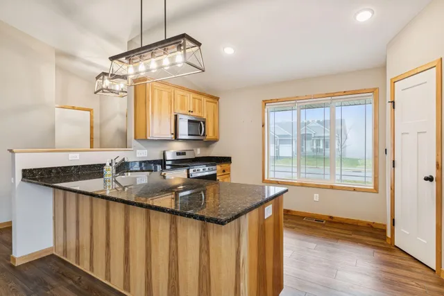 $450,000 | 2113 21st Avenue South, Lino Lakes, MN 55038