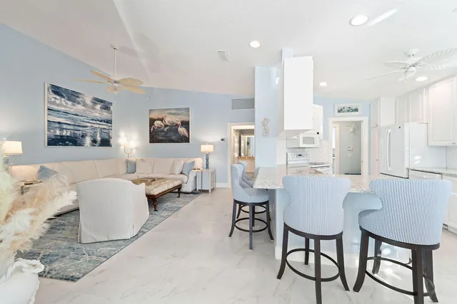 $569,000 | 8544 Southeast Retreat Drive, Hobe Sound, FL 33455