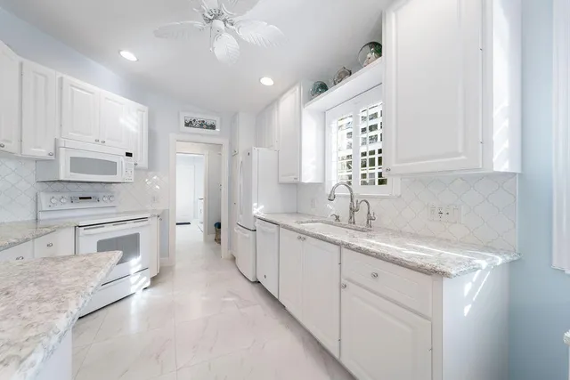 $569,000 | 8544 Southeast Retreat Drive, Hobe Sound, FL 33455