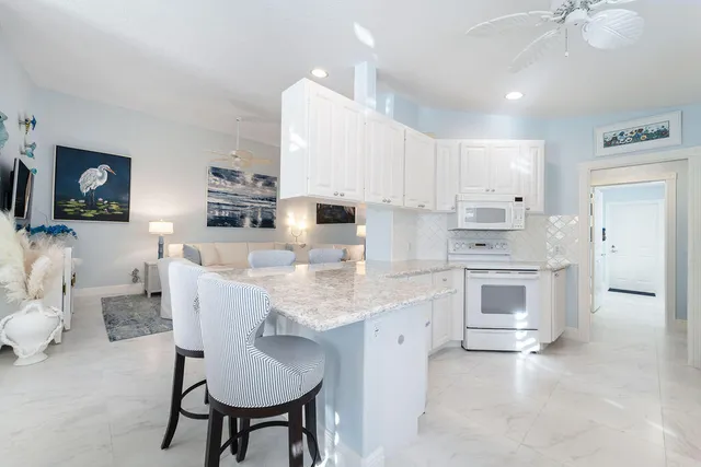 $569,000 | 8544 Southeast Retreat Drive, Hobe Sound, FL 33455