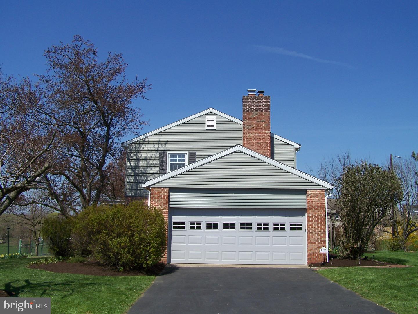 2504 Reedy Road Reading, PA 19609 - Photo 4 of 23 Garage