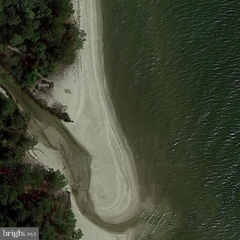 $250,000 | 15399 Holly Drive, Scotland, MD 20687