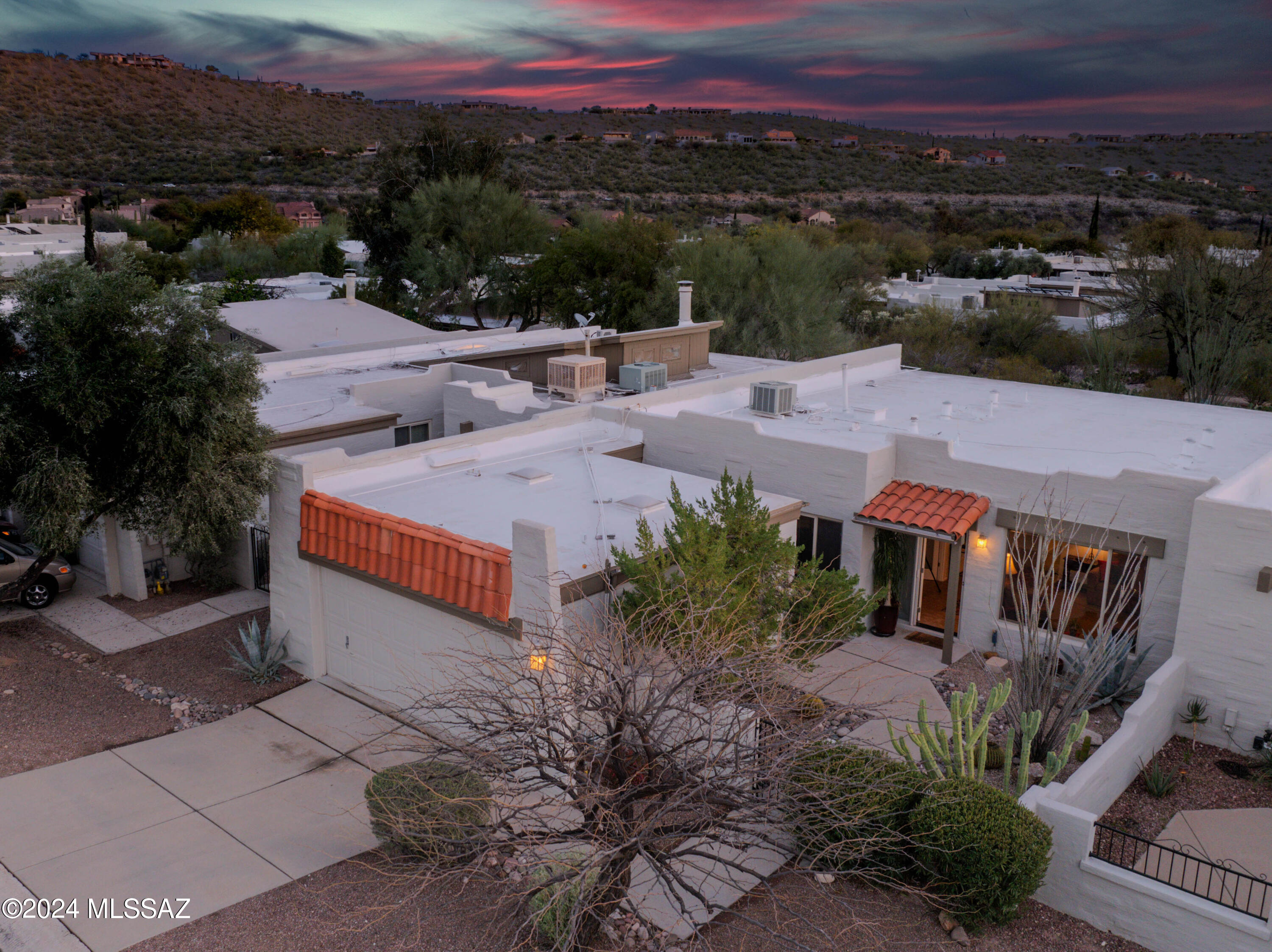7414 East Wandering Road Tucson, AZ 85750 - Photo 3 of 35 Gallery Image 3