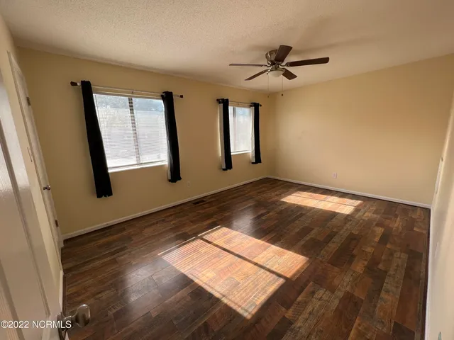 $1,100 | 165 Brown Boulevard, Unit Q, Havelock, NC 28532