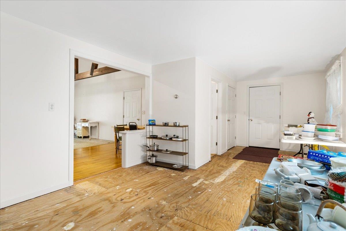 190 Noyes Street Bethlehem, NH 03574 - Photo 17 of 35