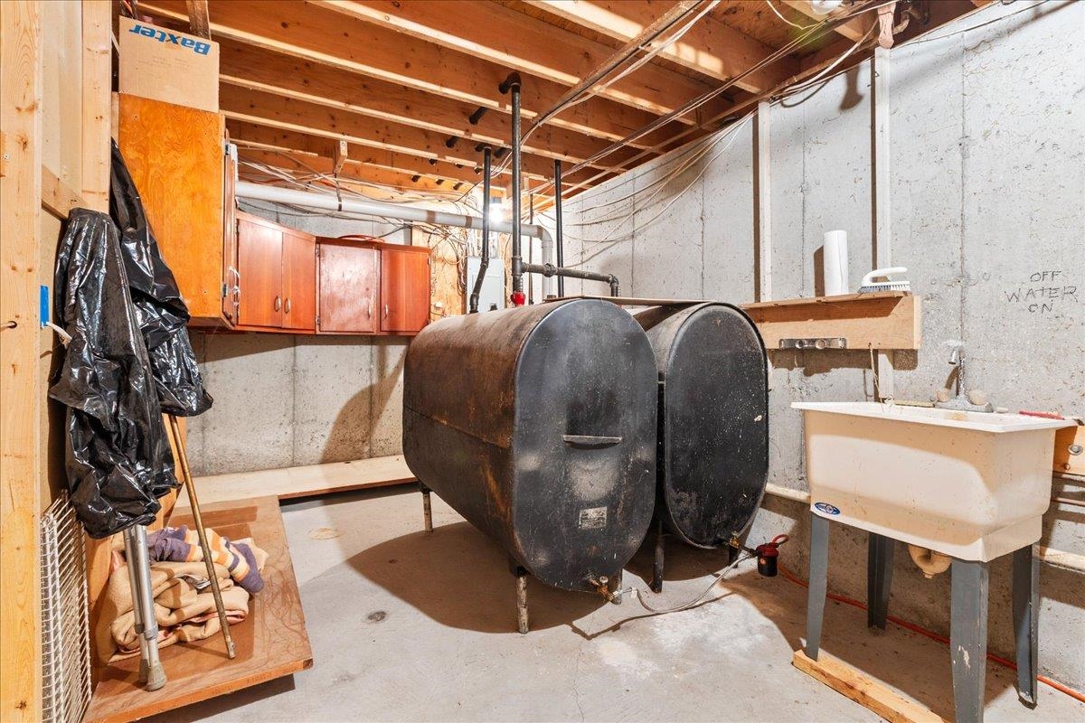 190 Noyes Street Bethlehem, NH 03574 - Photo 27 of 35