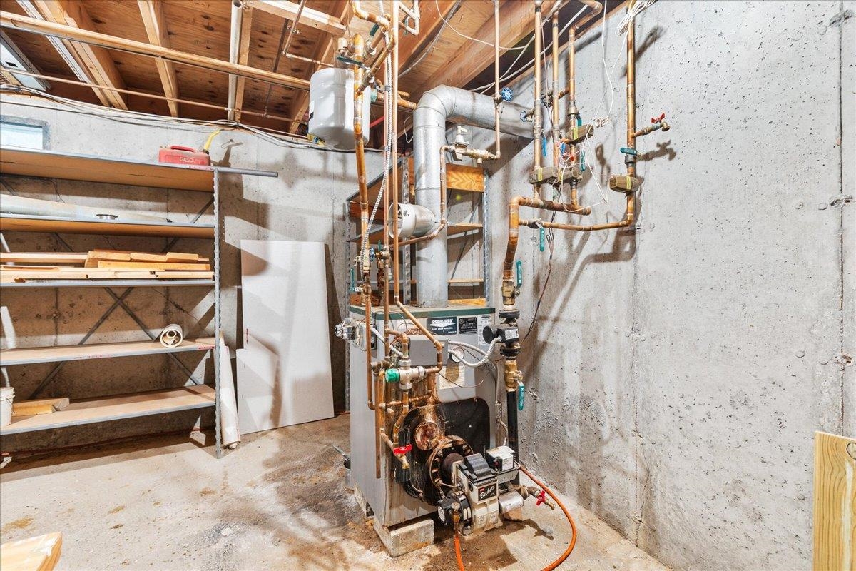 190 Noyes Street Bethlehem, NH 03574 - Photo 29 of 35