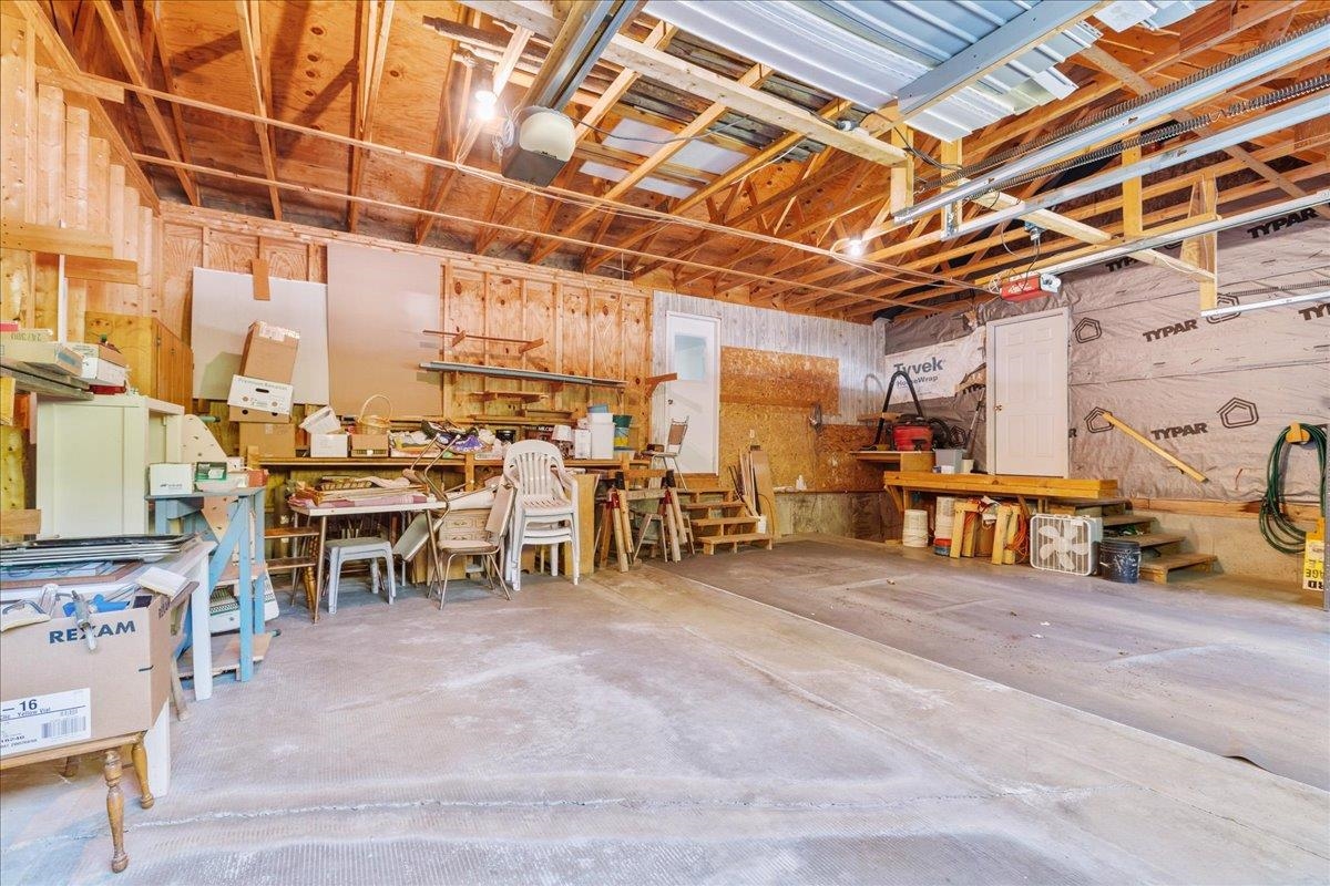 190 Noyes Street Bethlehem, NH 03574 - Photo 31 of 35