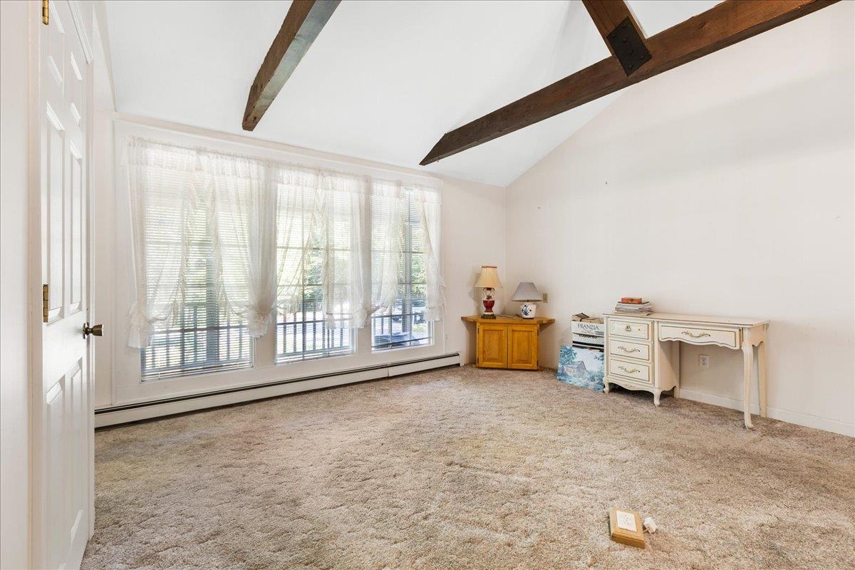 190 Noyes Street Bethlehem, NH 03574 - Photo 8 of 35