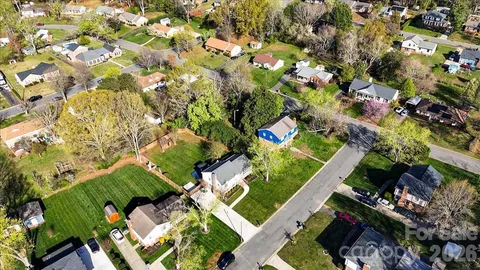 $399,900 | 5810 Red Carriage Lane, Charlotte, NC 28212