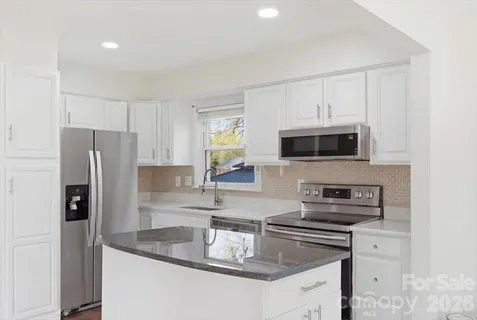 $399,900 | 5810 Red Carriage Lane, Charlotte, NC 28212