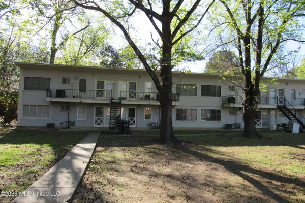 $905 | 1043 Poplar Boulevard, Unit D2, Jackson, MS 39202