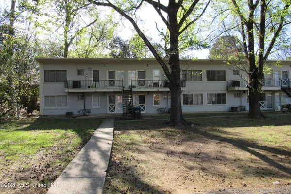 $905 | 1043 Poplar Boulevard, Unit D2, Jackson, MS 39202