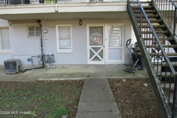 $905 | 1043 Poplar Boulevard, Unit D2, Jackson, MS 39202