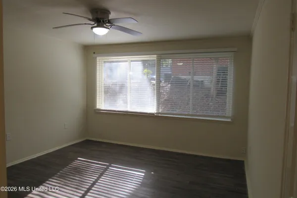 $905 | 1043 Poplar Boulevard, Unit D2, Jackson, MS 39202