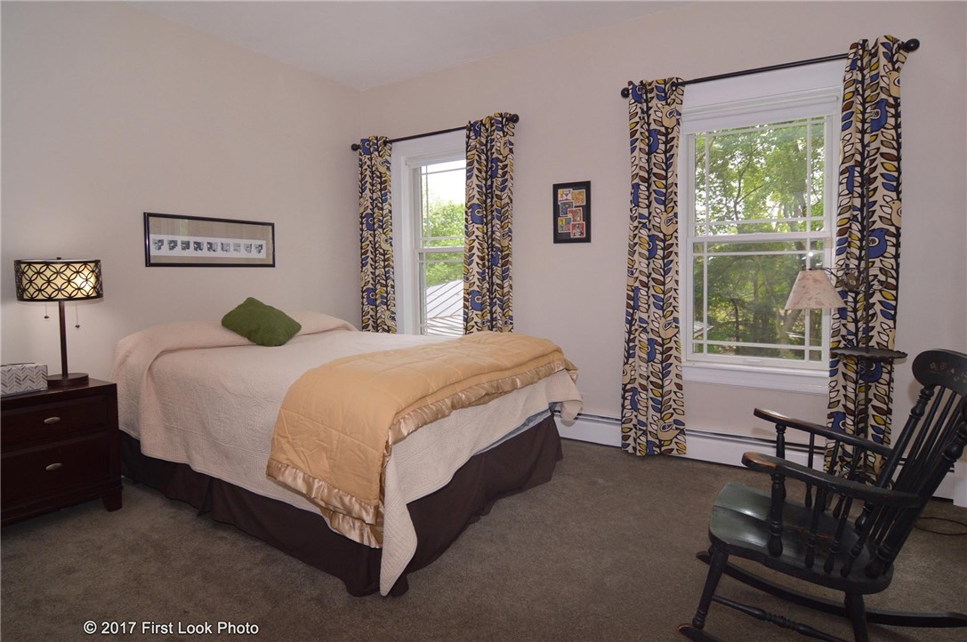 1345 Seven Mile Road Cranston, RI 02831 - Photo 16 of 35