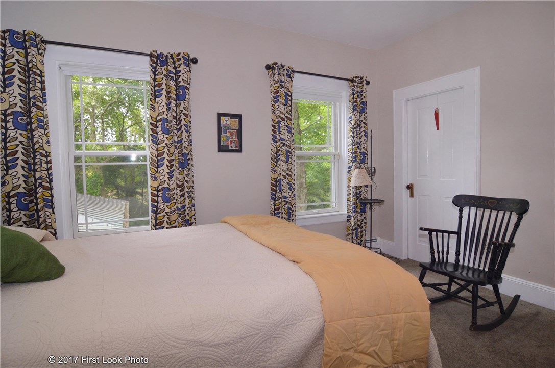 1345 Seven Mile Road Cranston, RI 02831 - Photo 17 of 35