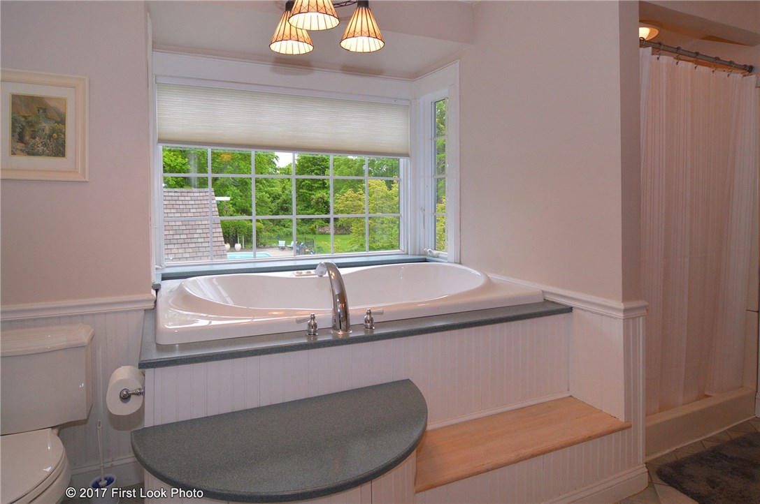 1345 Seven Mile Road Cranston, RI 02831 - Photo 23 of 35