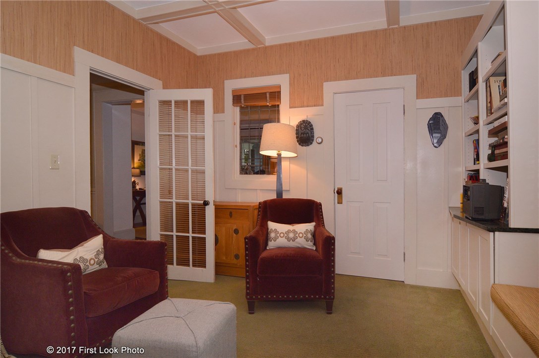 1345 Seven Mile Road Cranston, RI 02831 - Photo 25 of 35