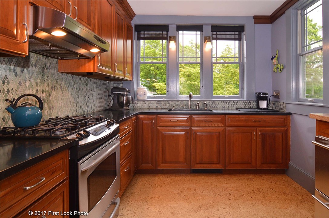 1345 Seven Mile Road Cranston, RI 02831 - Photo 3 of 35