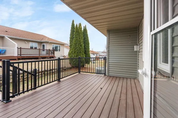 $365,000 | 126 Jennifer Circle, Mount Horeb, WI 53572