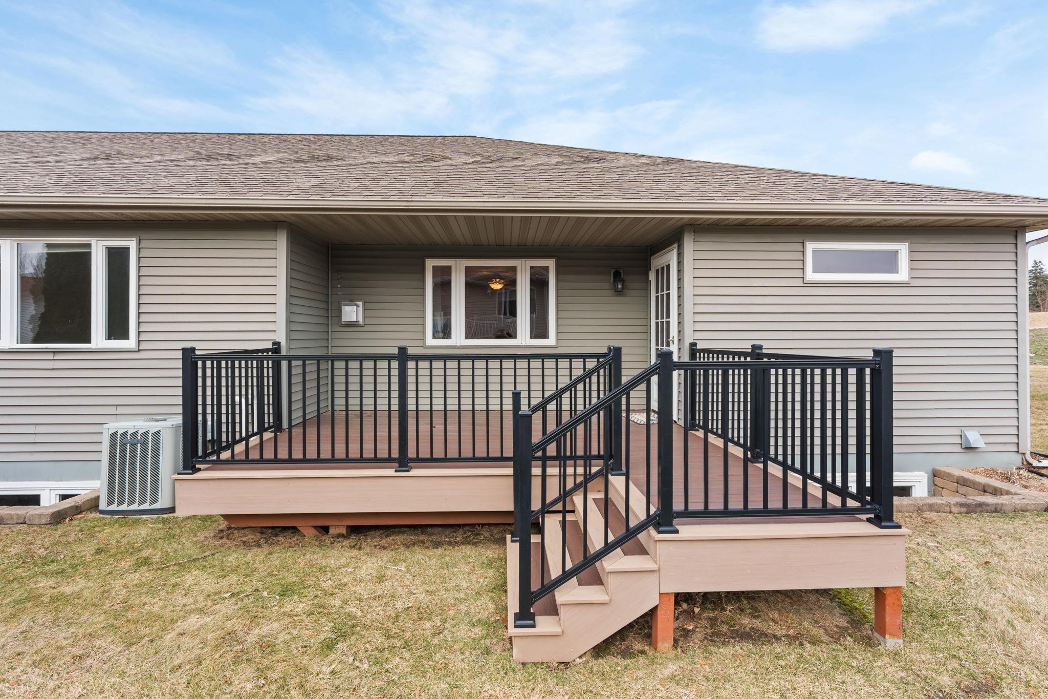 126 Jennifer Circle Mount Horeb, WI 53572 - Photo 12 of 28