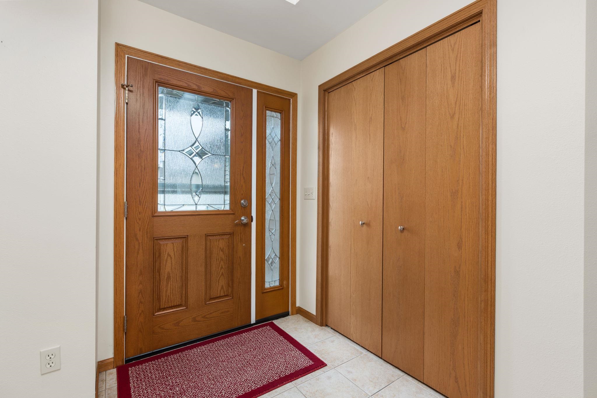 126 Jennifer Circle Mount Horeb, WI 53572 - Photo 3 of 28