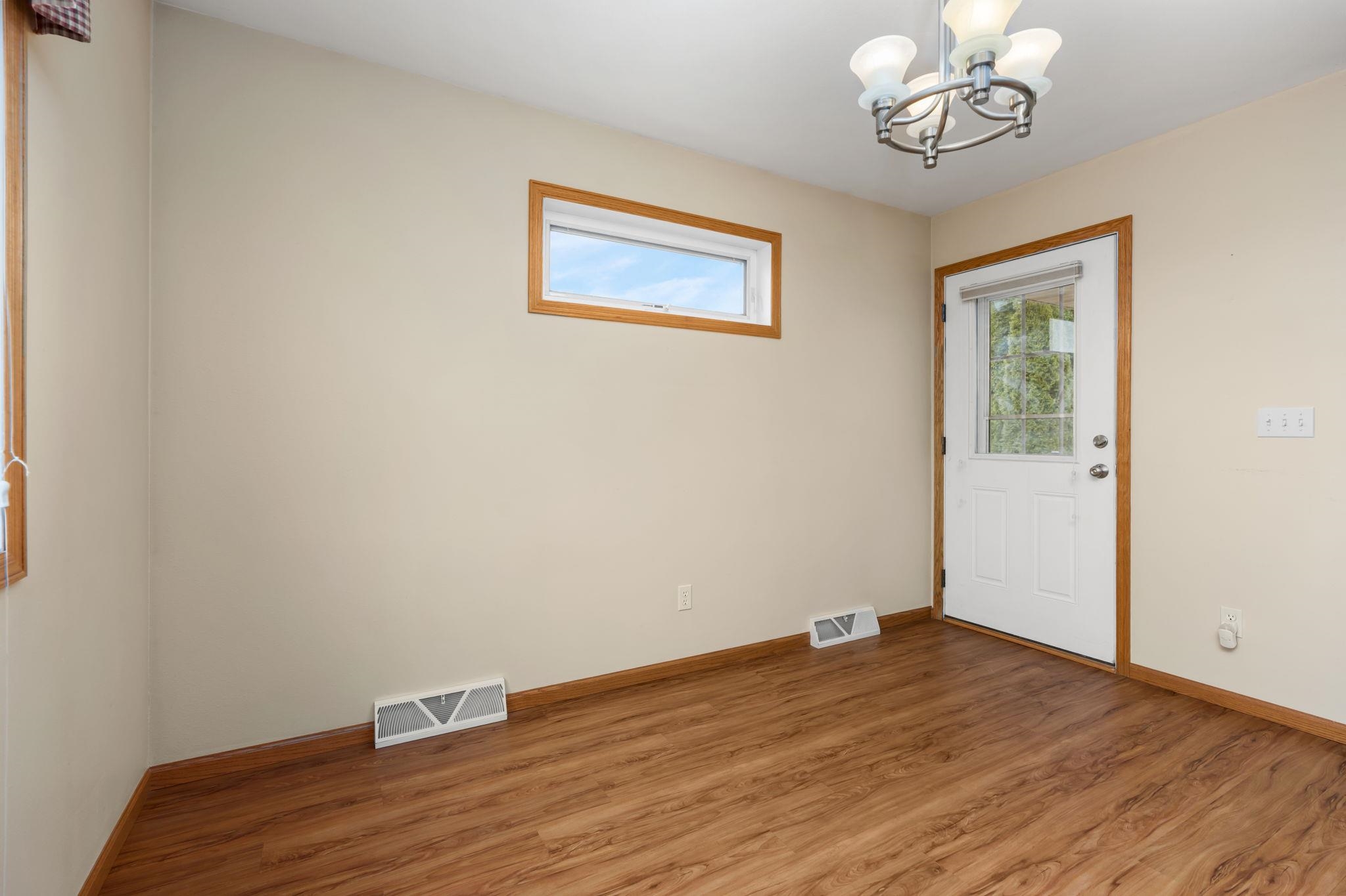 126 Jennifer Circle Mount Horeb, WI 53572 - Photo 10 of 28