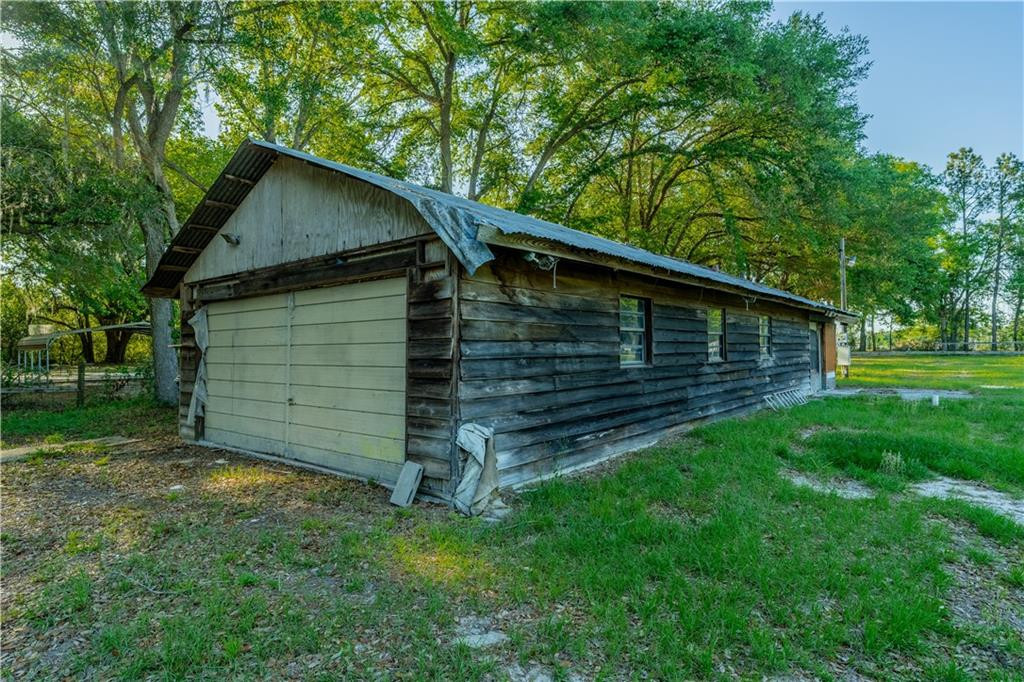 264 Williams Loop Waycross, GA 31503 - Photo 17 of 33