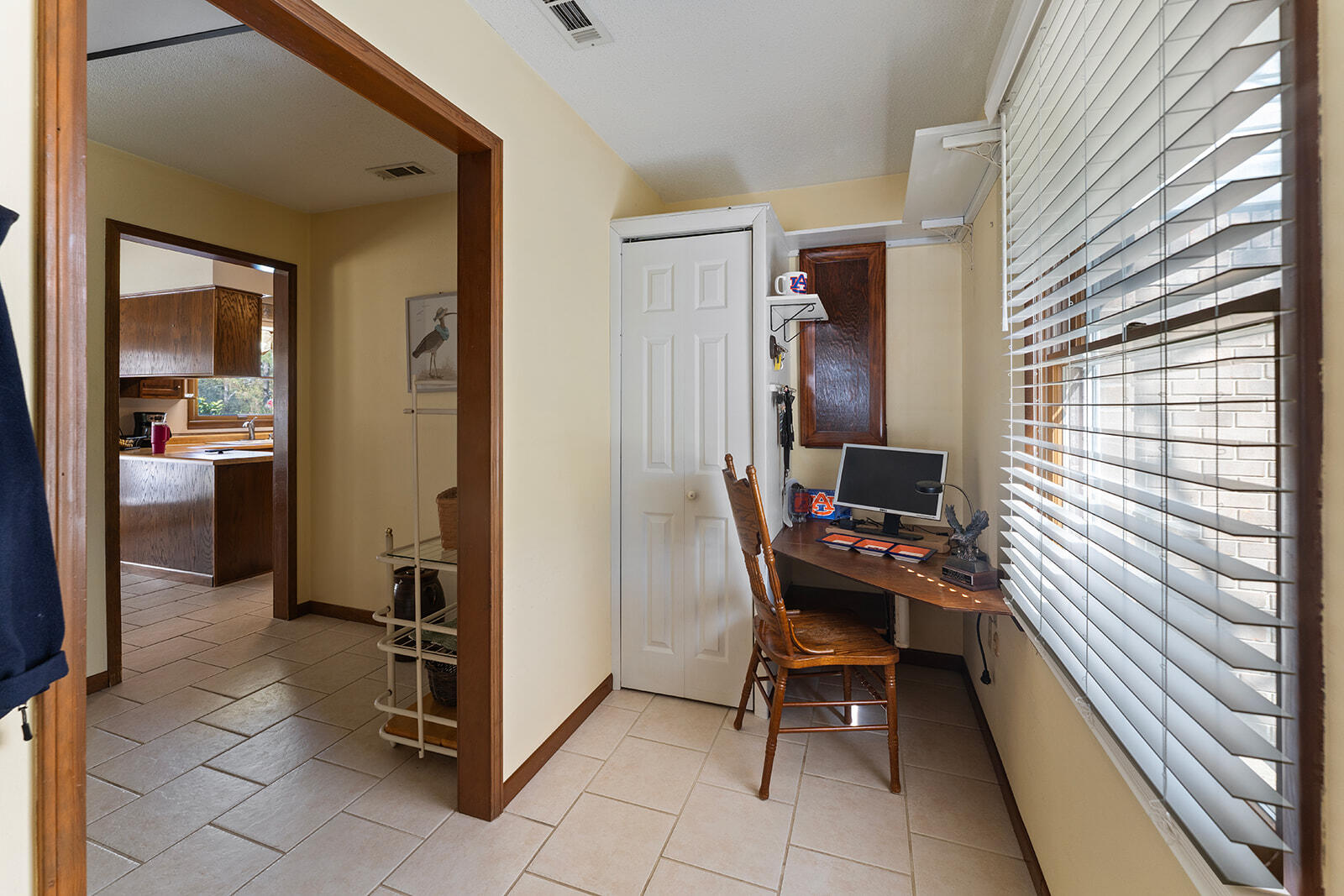 3687 Airport Road Crestview, FL 32539 - Photo 2 of 74 DSC01607
