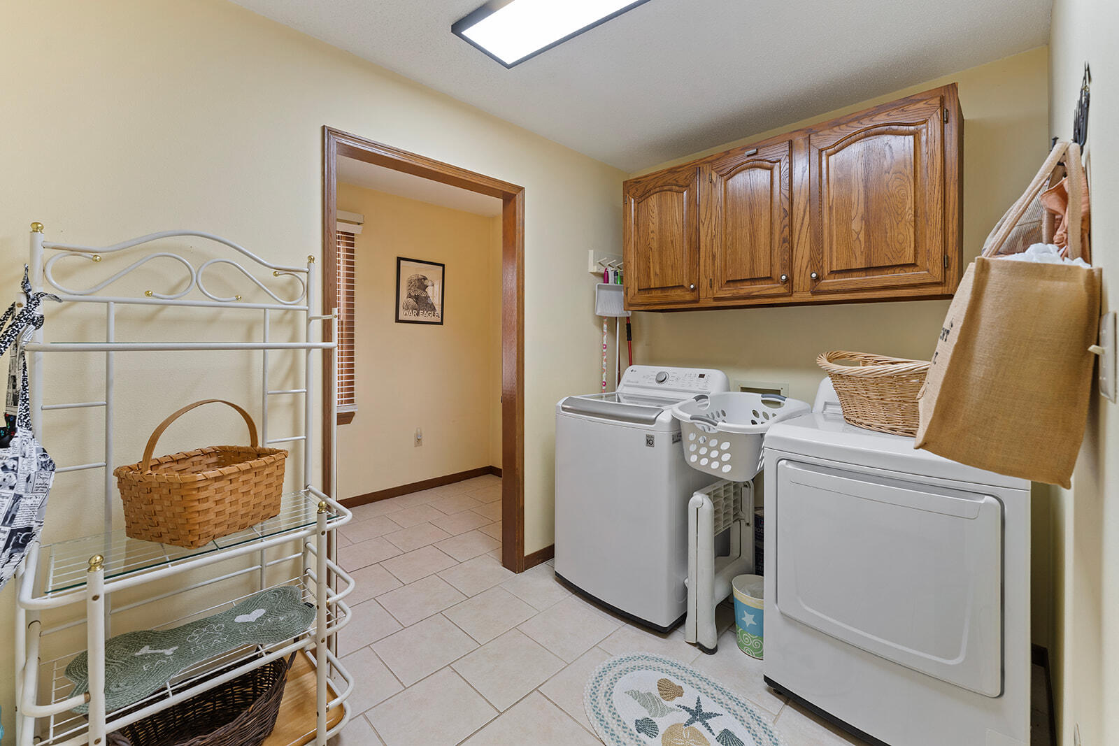 3687 Airport Road Crestview, FL 32539 - Photo 5 of 74 a utility room with dryer and washer